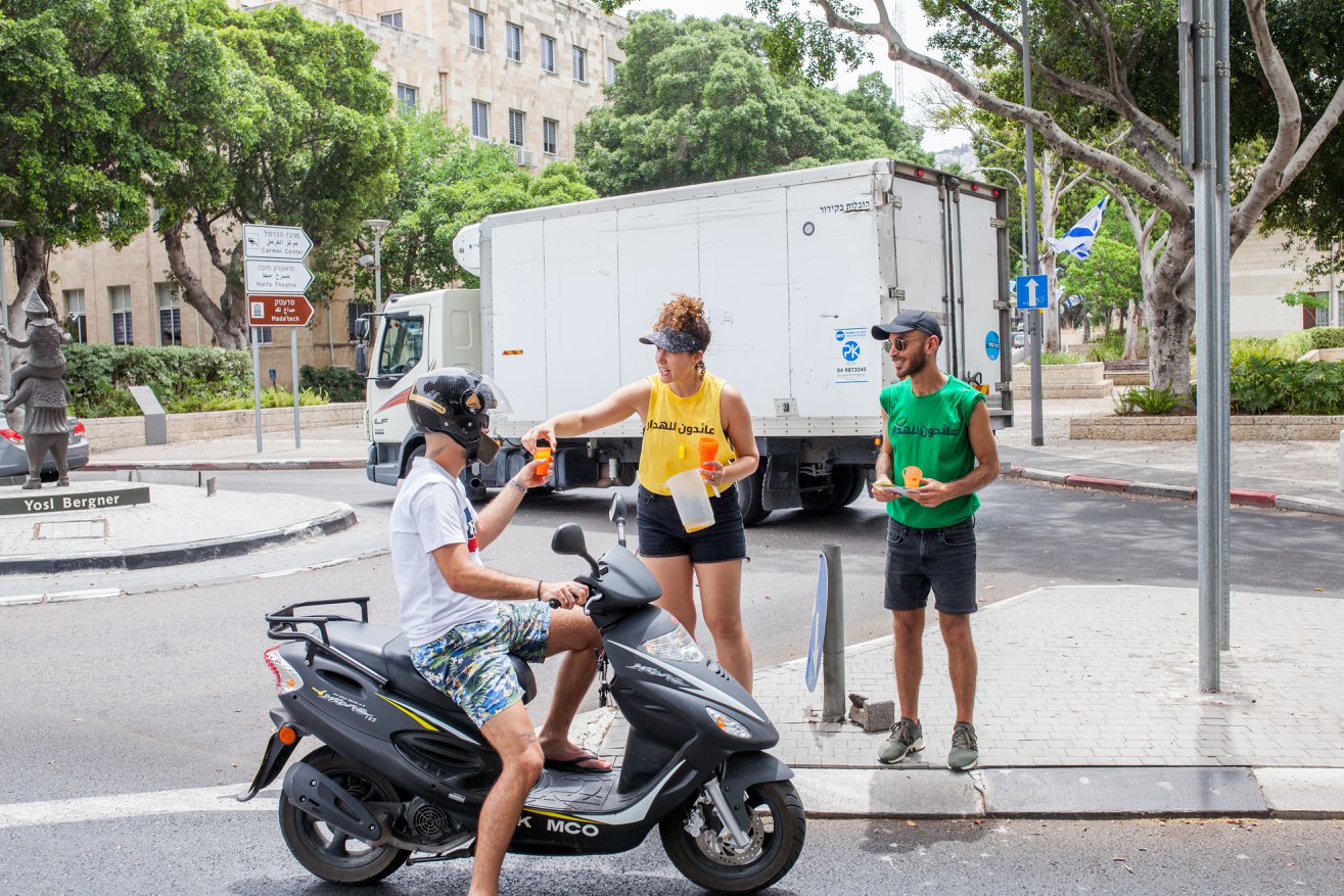 ביקור וסיור בשכונת הדר בחיפה במסגרת ההיפר-סטודיו _מרד הסטודנטים