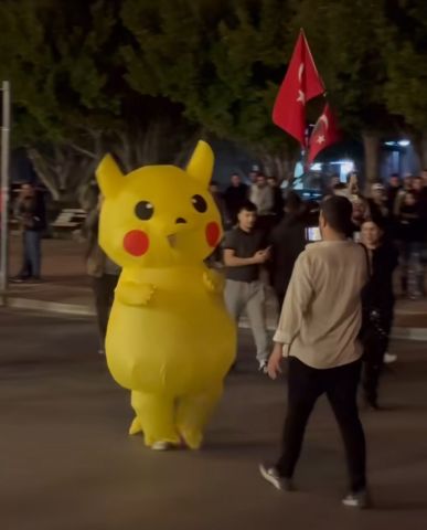 פיקאצ'ו בהפגנה בתל אביב