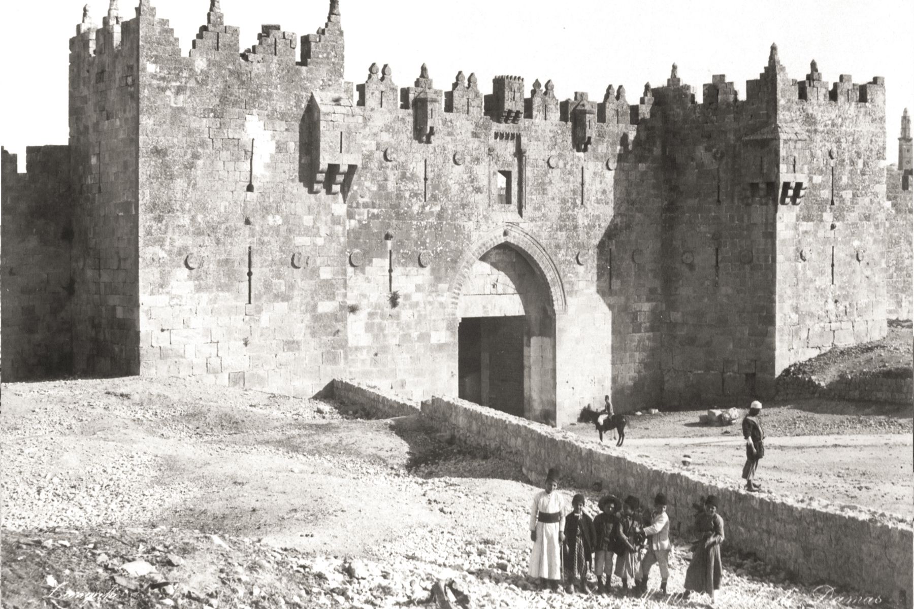 שער שכם, ארכיון,  צילום בשחור לבן