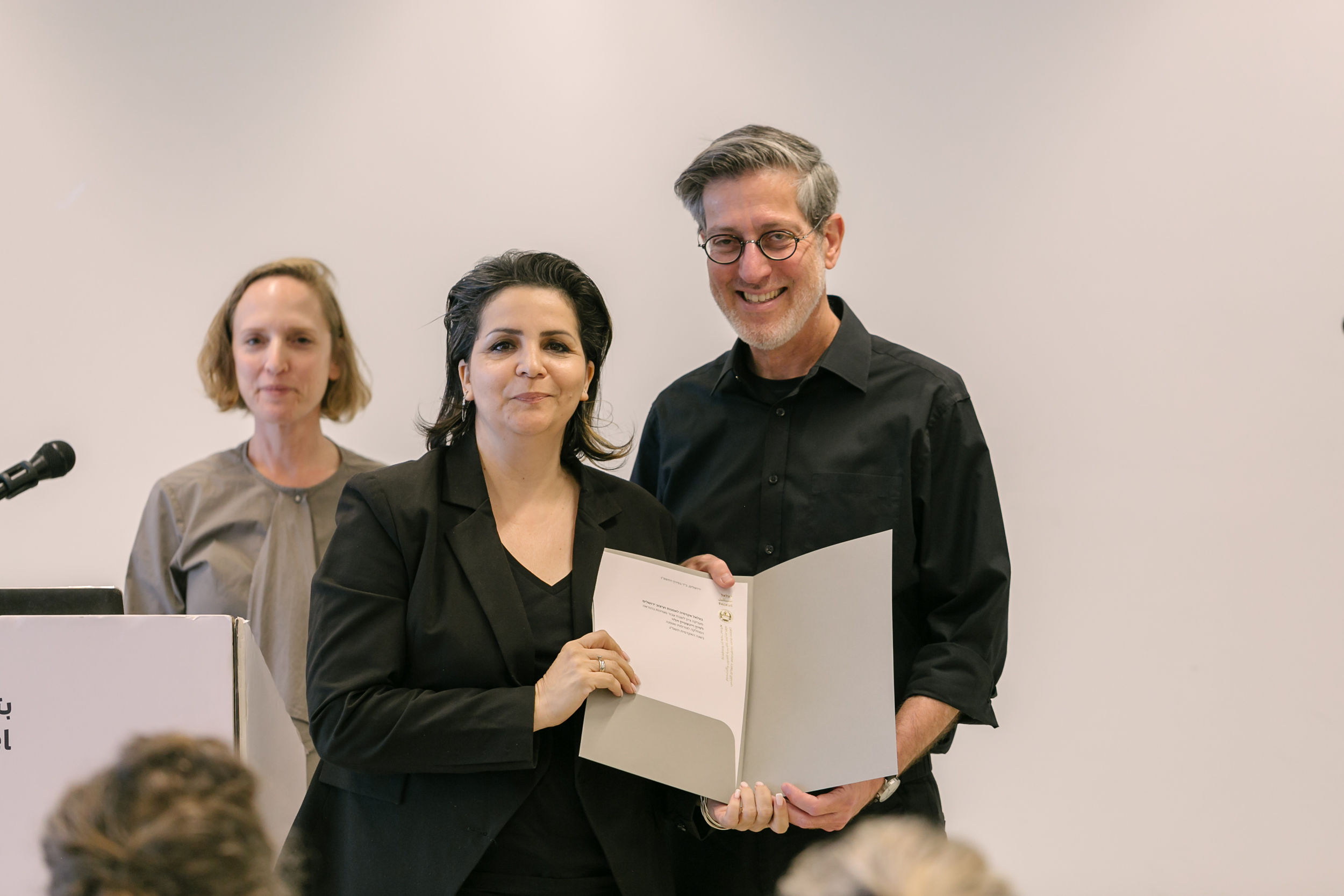 צילום מתוך טקס מרצים מצטיינים, הענקת התעודות