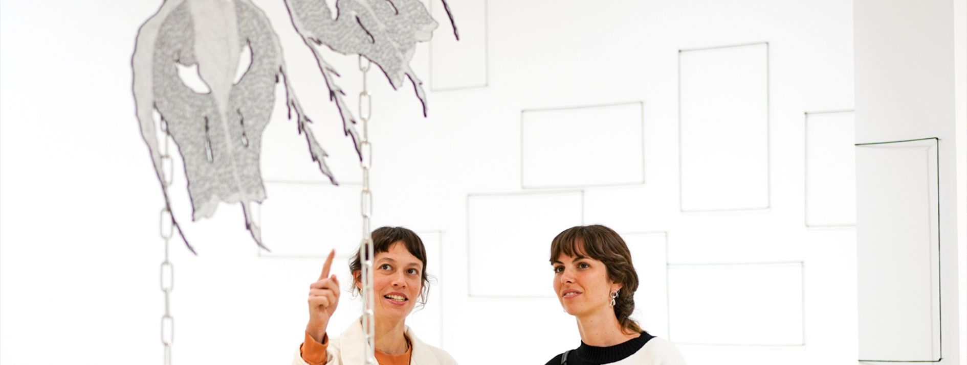2 women in gallery of modern art