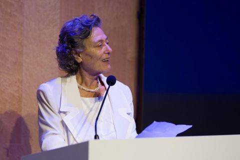 פרופ׳ הנרייט דהאן כלב נושאת דברים, מתוך טקס יקיר/ת בצלאל