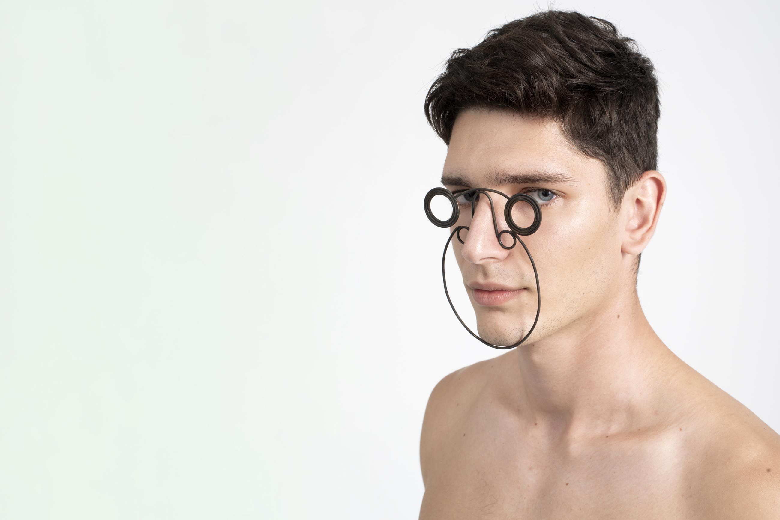 זרקאוי מאי, 2020 , 'Who's behind the veil?'