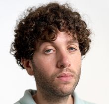 פורטרט אלון תייר